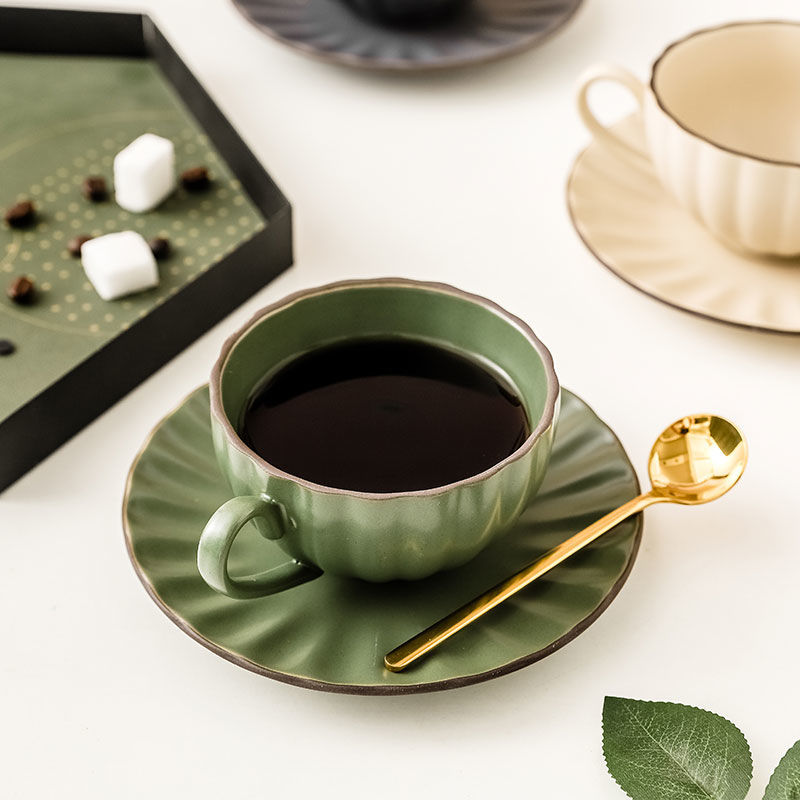陶瓷复古咖啡杯带勺北欧式下午茶碟套装家用高颜值ins早餐花茶杯