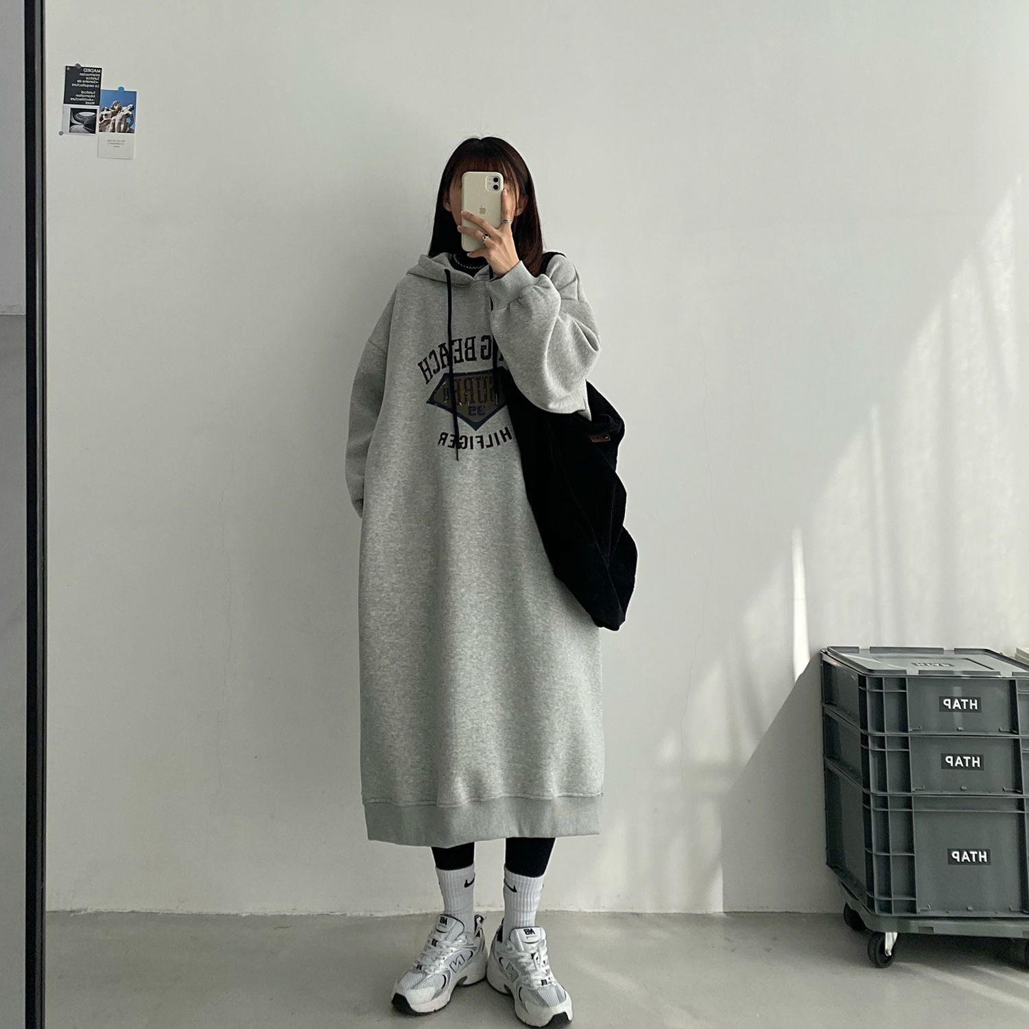 Fat MM extra large size 300 catties plus velvet long sweater dress autumn and winter loose hidden meat thin hooded warm dress