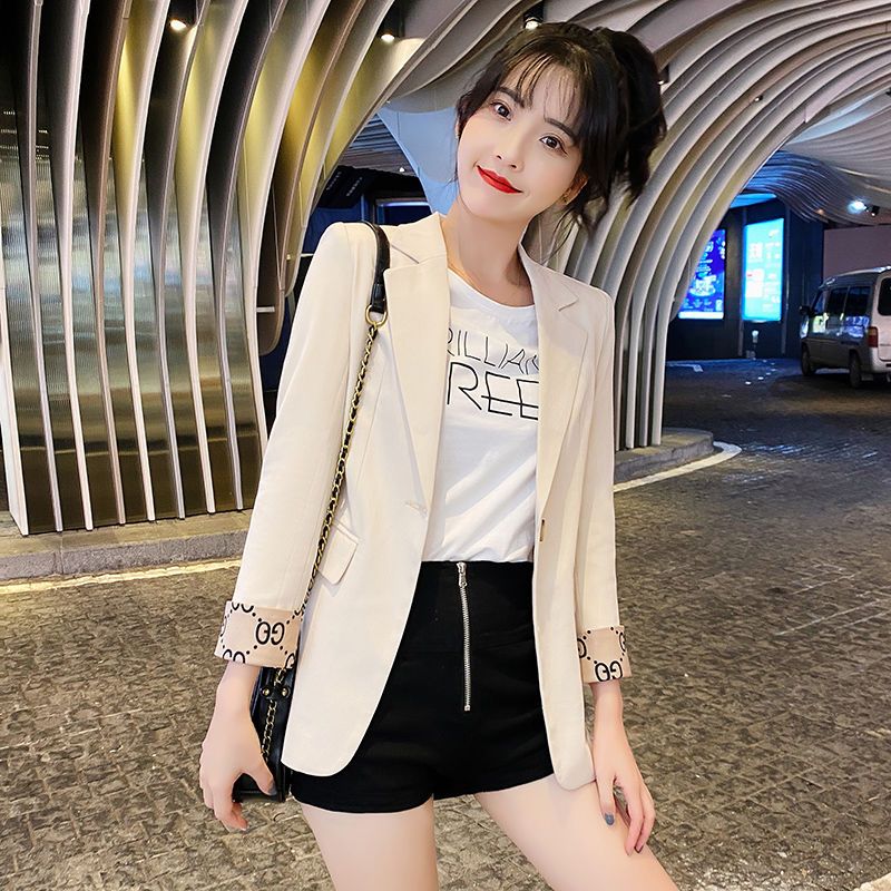 High-end black suit jacket female short section small man  new spring and autumn Korean version slim temperament suit jacket