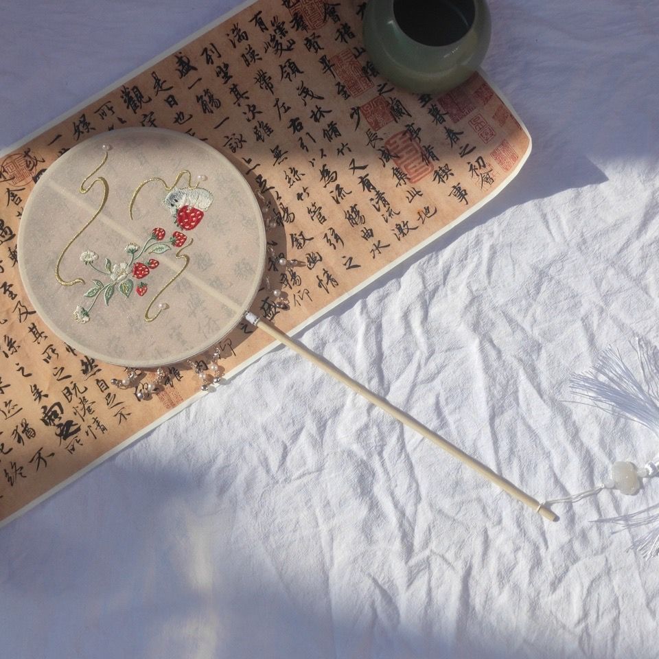 扇子古风女团扇中国风舞蹈夏季古典古装汉服长柄流苏小圆扇 虎窝拼