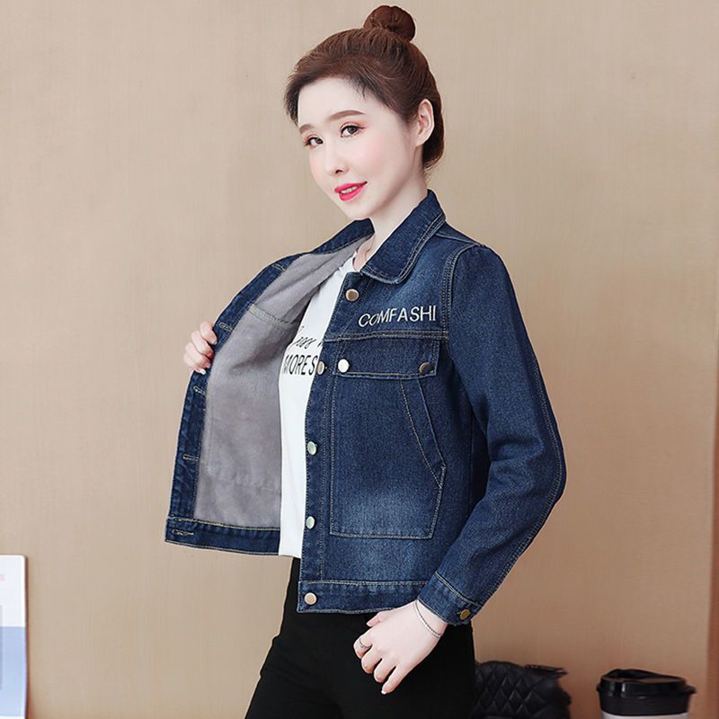 外套女加绒牛仔衣秋冬新款短上衣百搭高腰款大口袋牛仔服保暖外套