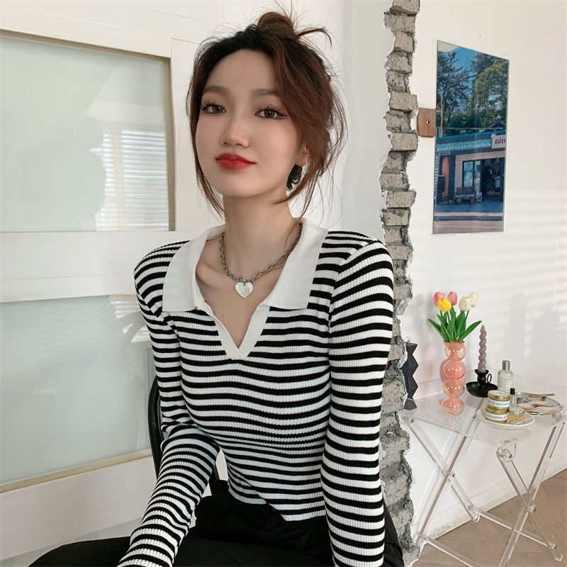 Striped V-neck POLO-neck long-sleeved top women's early autumn knitted sweater  new design sense niche short