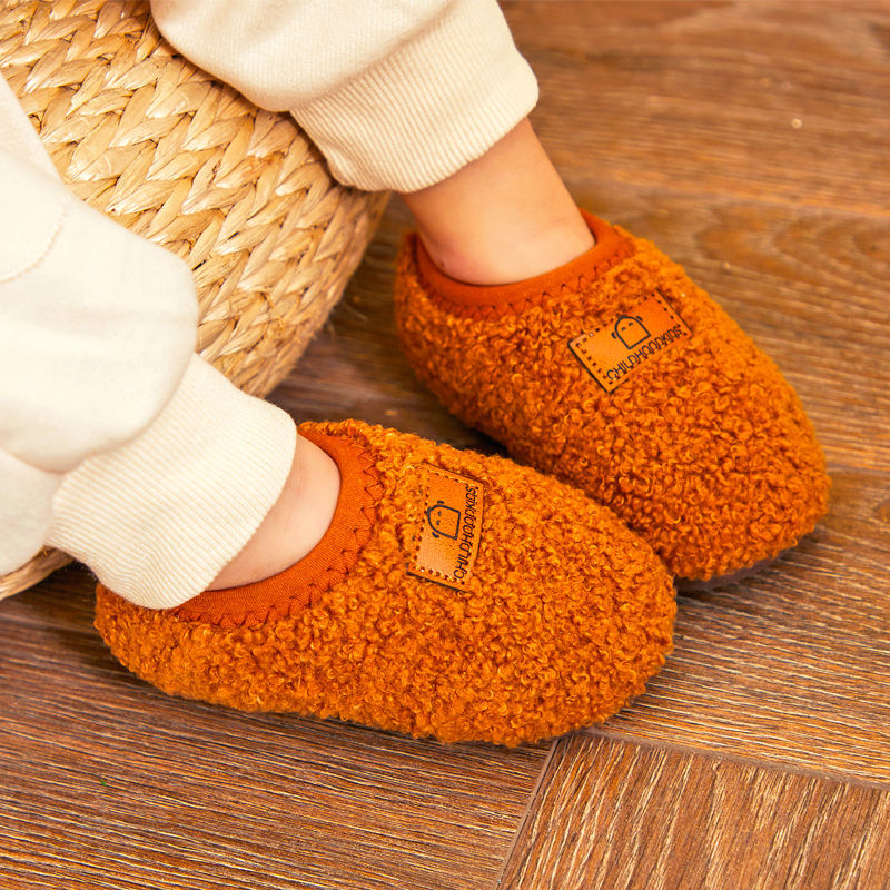 Winter new baby toddler shoes plus velvet indoor shoes for infants and young children non-slip soft bottom children's cotton slippers with hairy roots