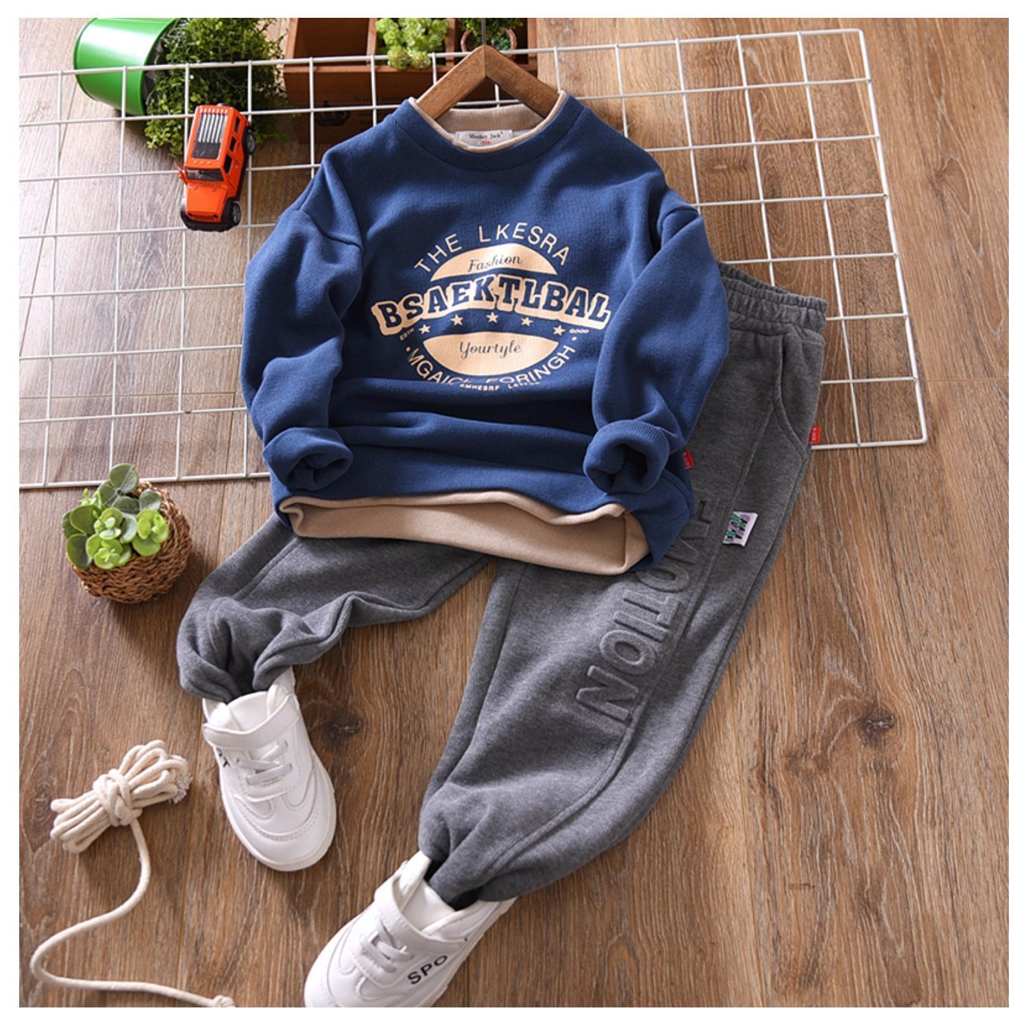 Boys' Autumn suit children's  new spring sweater explodes on the street, foreign style, big boys' handsome long pants trend