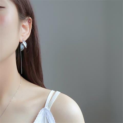 S925 silver needle Korean super fairy long tassel leaves new temperament net red ear wire ear jewelry