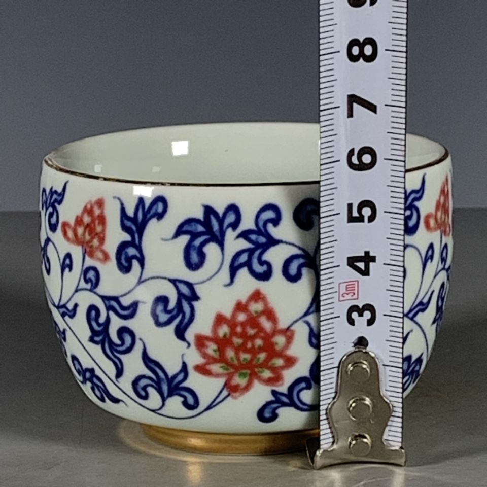 青花紅古美術 中国 故宮博物院証明書付。青花紅釉貼花花卉壺 置物 壺 青花紅古美術 中国 故宮博物院証明書付。青花紅釉貼花花卉壺