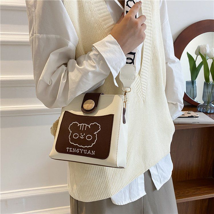  new fashion casual simple foreign style bucket bag Korean version ins style retro atmosphere personality Messenger bag trend