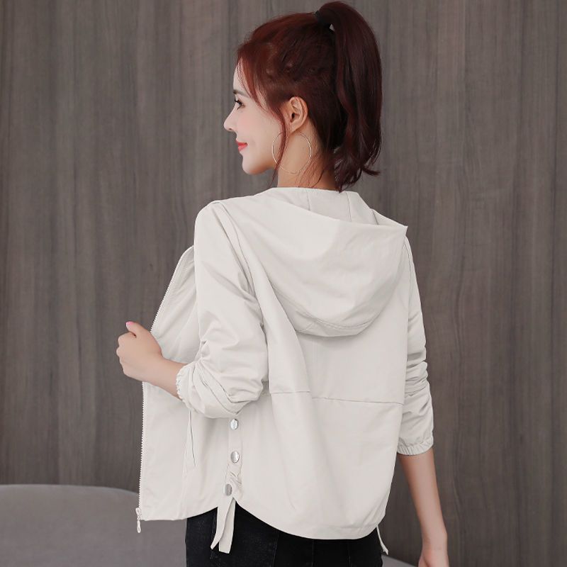 Short coat for small people  spring and autumn new Korean style loose casual versatile versatile foreign style age-reducing thin tops for women