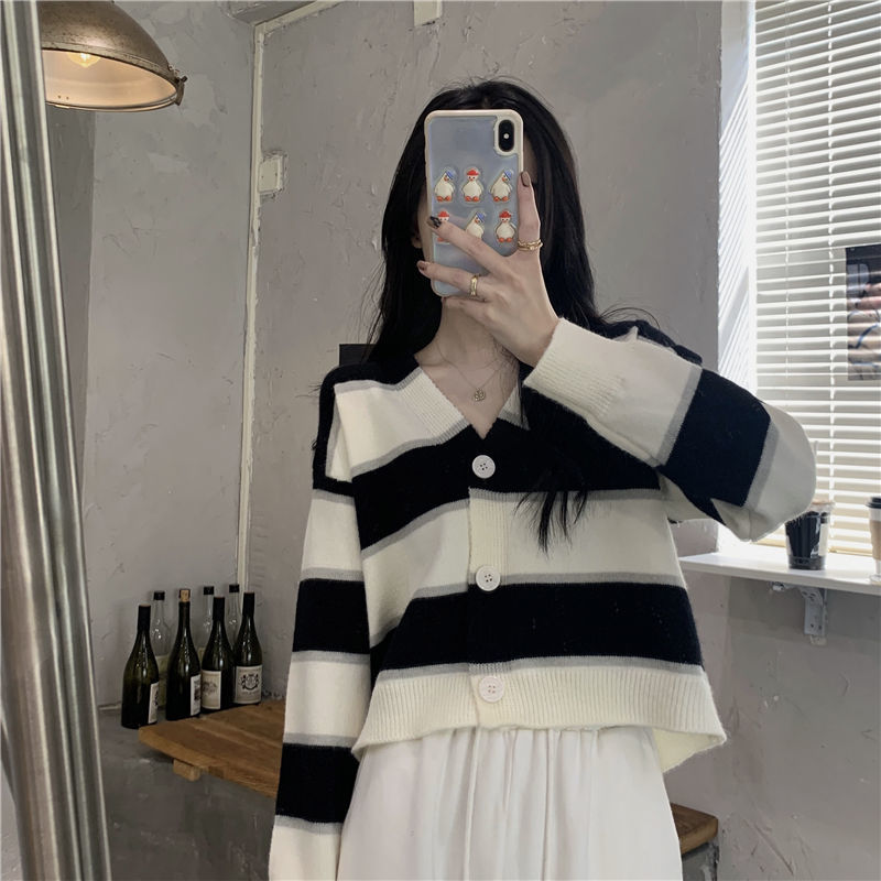  new retro Japanese style lazy loose V-neck striped long-sleeved cardigan top trendy sweater women's autumn outerwear