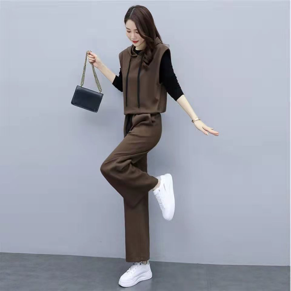 Trendy western-style suit women's 2023 autumn new temperament age-reducing slim wide-leg pants casual women's three-piece suit trendy