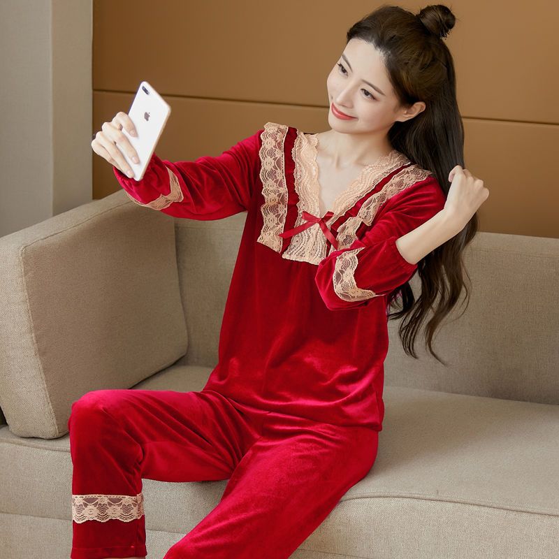 Pajamas women's winter suit gold velvet material loose and comfortable Korean style can be worn outside fashion sexy v-neck net red hot style