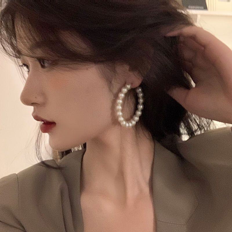 Exaggerated large circle pearl earrings Korean goddess Fan cold wind earrings temperament all-match earrings hypoallergenic earrings