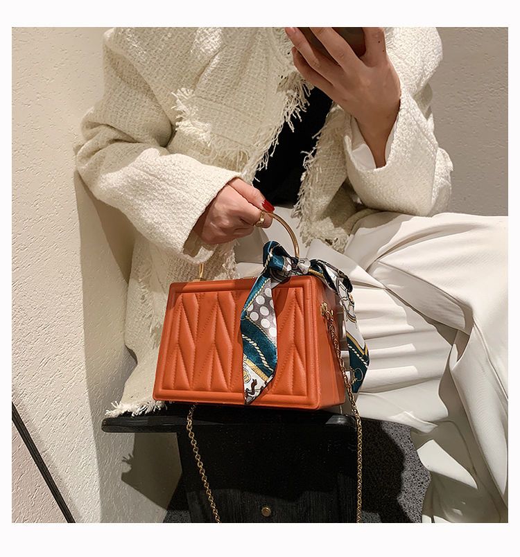 Scarf Small Square Handheld Box Bag With Pleated Embroidery Detail_voghion.com