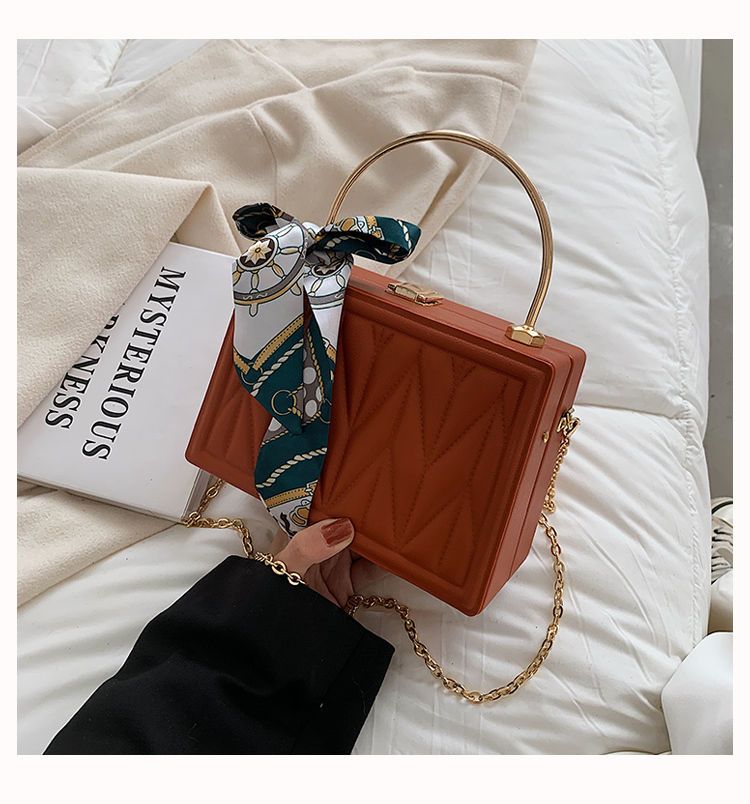 Scarf Small Square Handheld Box Bag With Pleated Embroidery Detail_voghion.com