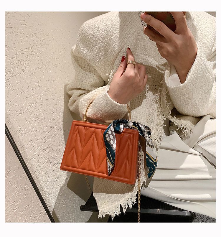 Scarf Small Square Handheld Box Bag With Pleated Embroidery Detail_voghion.com