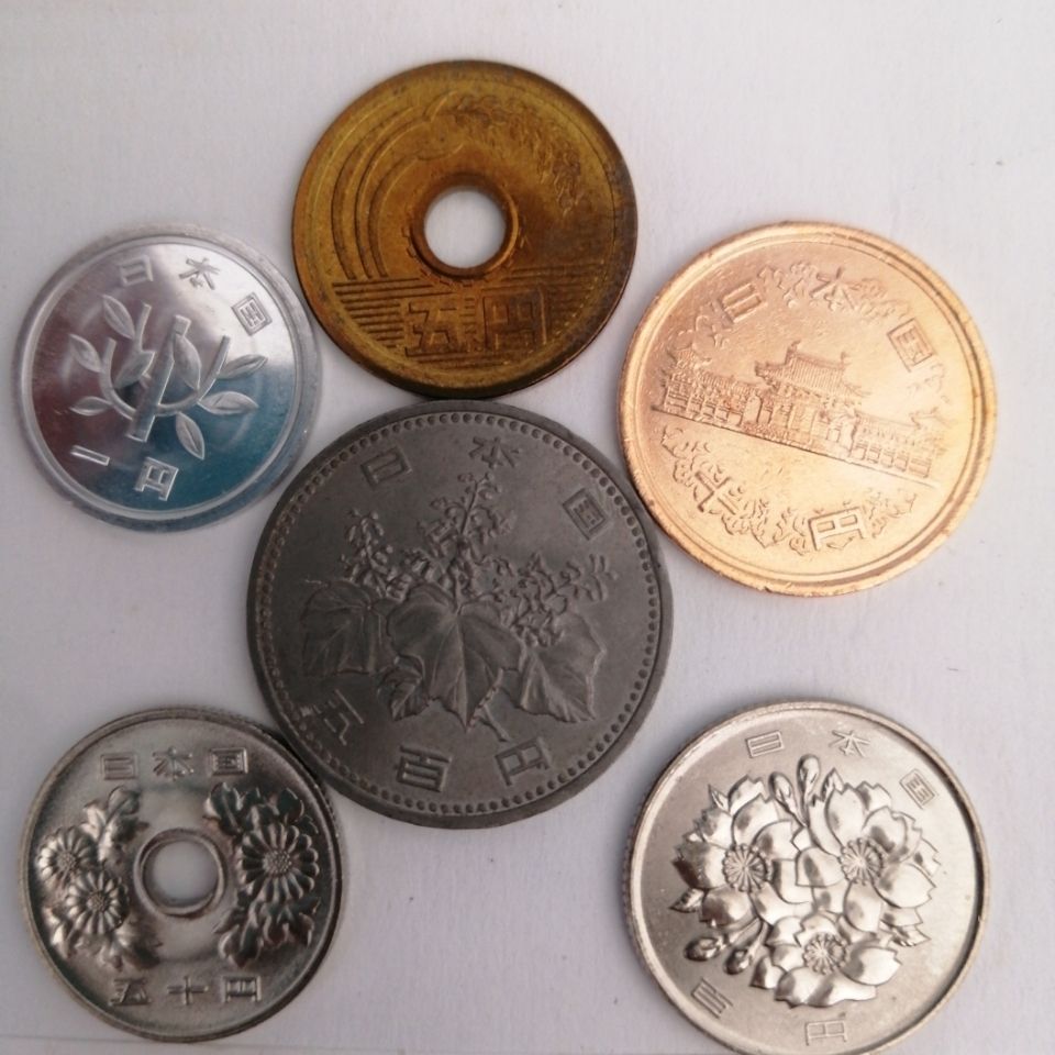 日本全套6枚硬币 1--500圆 昭和年代