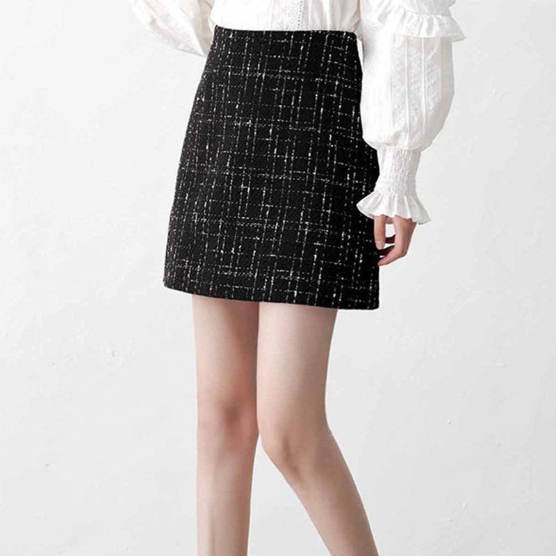2022 spring and autumn new style small fragrant wind skirt women's high waist a-line skirt black plaid skirt all-match bag hip skirt