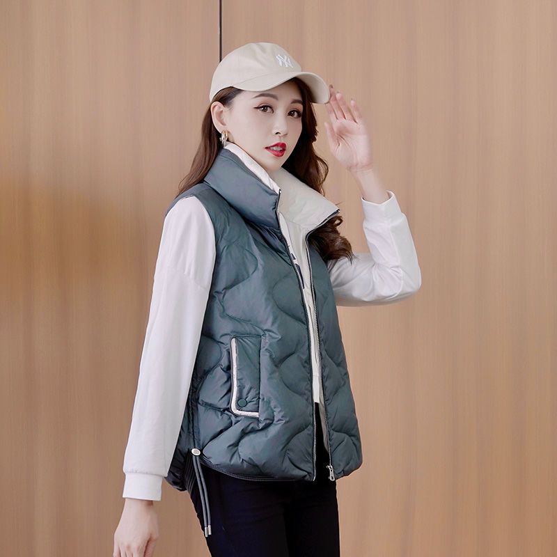 羽绒高档马甲女2021年秋冬新款女装时尚休闲风撞色立领短款羽绒服