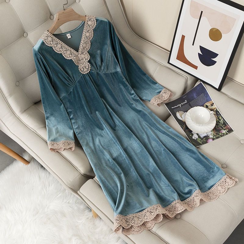 Price gold velvet nightdress women's autumn and winter mid-length loose long-sleeved sexy long skirt over the knee lace can be worn outside