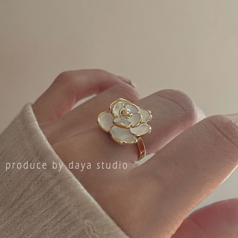 High-end sense French camellia drop glaze pearl ring small fragrance style exquisite light luxury fairy temperament retro open ring