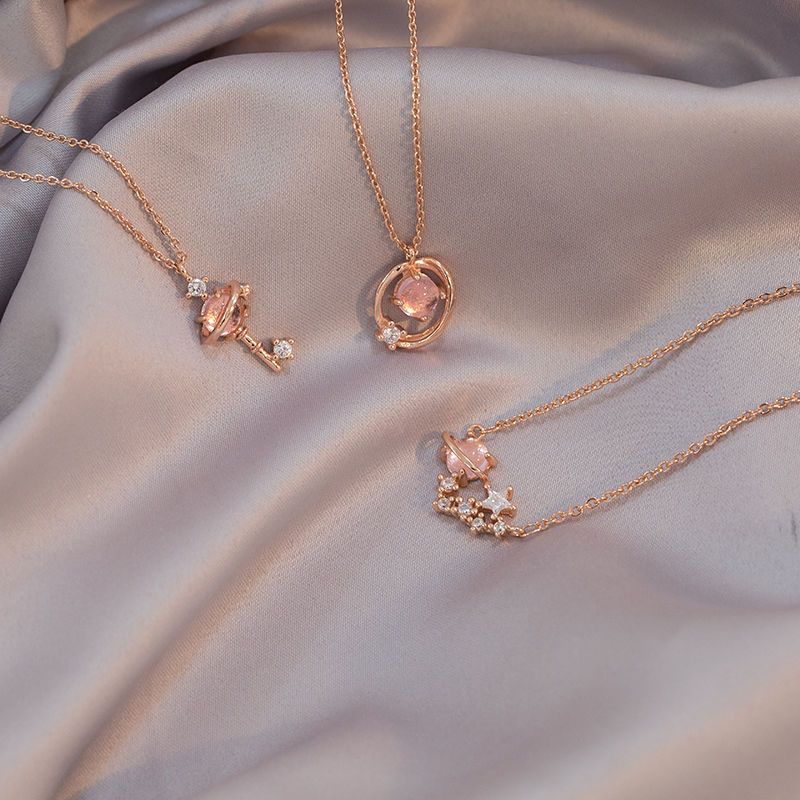 Star key necklace pink female student Korean version temperament simple and versatile niche two or three people necklace birthday gift