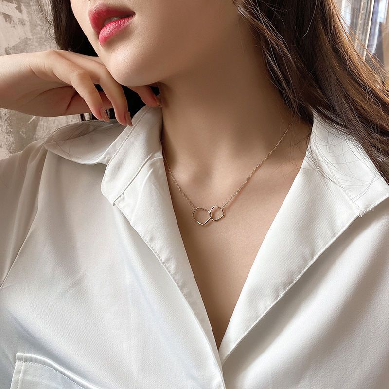 Irregular metal interlocking simple necklace net red all-match temperament small and cold wind collarbone chain necklace tide