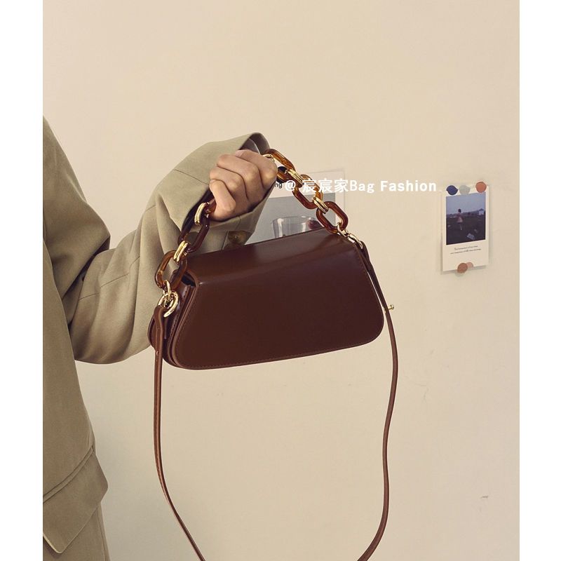 Niche design armpit bag women's bag  new trendy retro acrylic chain small square bag versatile crossbody bag