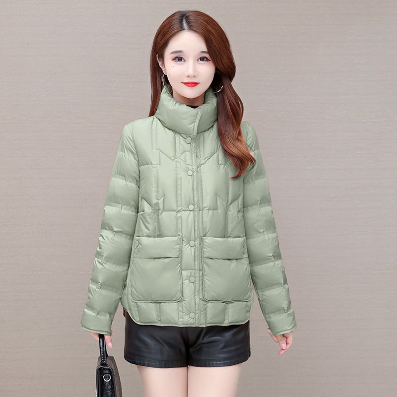 薄款羽绒服女装2021新款轻薄贵夫人洋气小个子显瘦保暖纯色外套