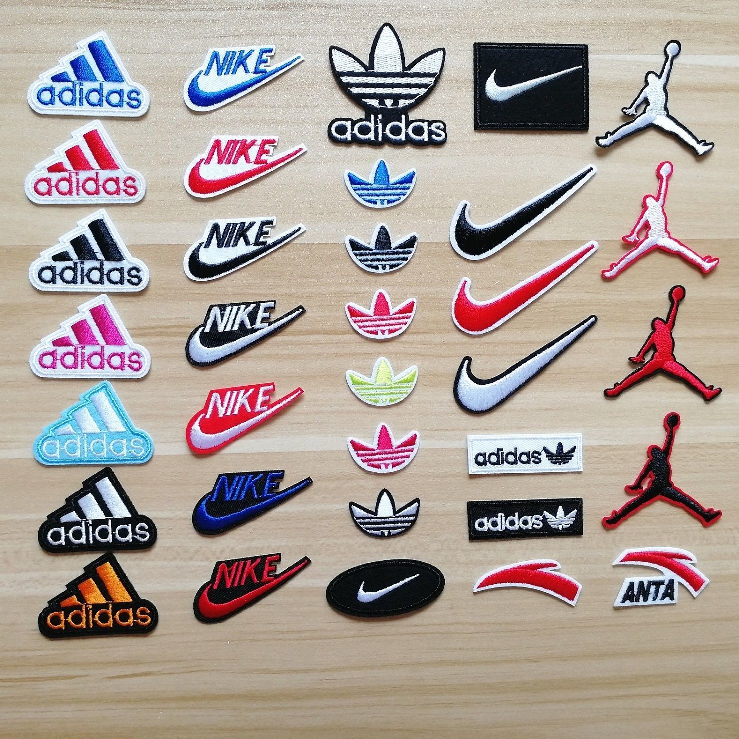 运动服装品牌logo标志布贴布标徽章补丁贴衣服装饰贴刺绣贴标