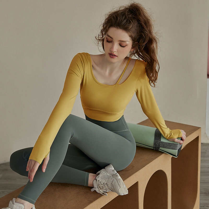 瑜伽服上衣女2021秋冬新款專業健身房跑步套裝緊身帶胸墊運動長袖