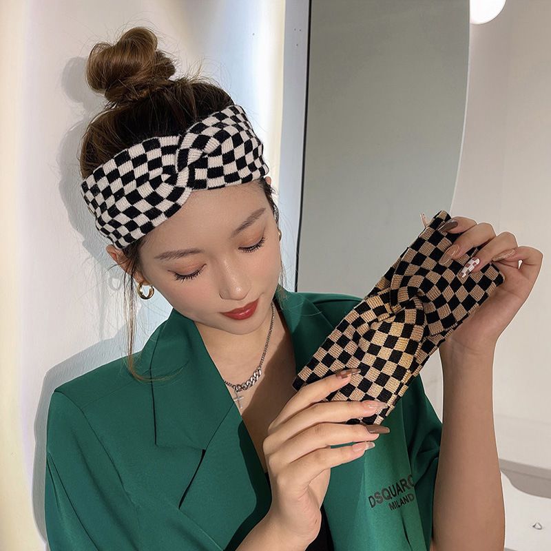 Internet celebrity all-match checkerboard plaid headband women's daily wear tied hair headband simple 2021 new face washing headgear