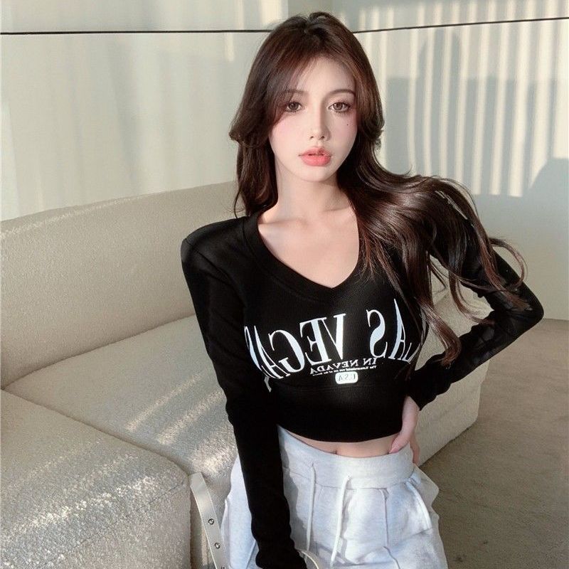 Ins pure desire top autumn tight-fitting sweetheart collar short section navel inner bottoming shirt ladies V-neck T-shirt outer wear winter