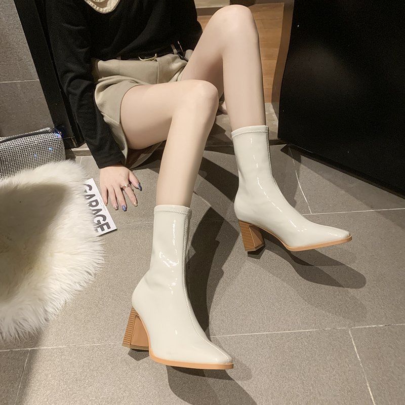 马丁靴女2022年新款时尚方头粗跟高跟中筒漆皮短靴时装靴瘦瘦靴子