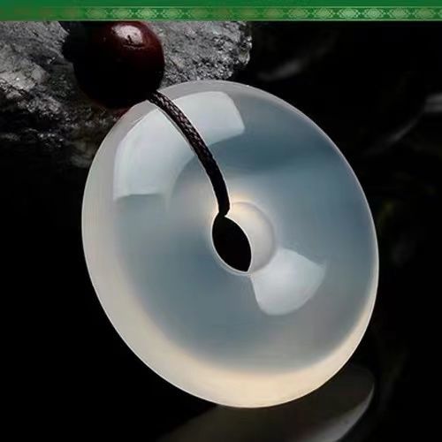 天然高冰种玉髓平安扣玛瑙玉石吊坠精品挂件保平安男女情侣款包邮