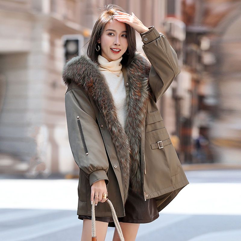 派克服女2021新款獭兔内胆貉子毛领可拆卸中长款皮草外套真毛洋气