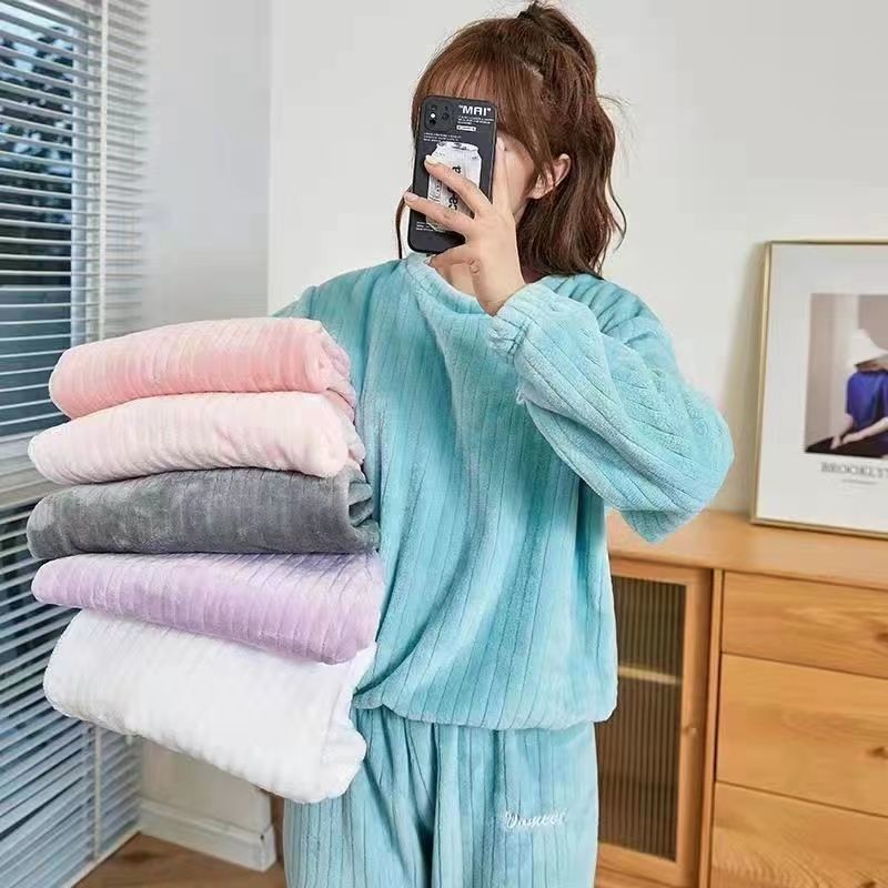 [Xuanzhiyi Strictly Selected] Suit Couple Pajamas Winter Flannel Thickened Lazy Warm Home Clothes Set
