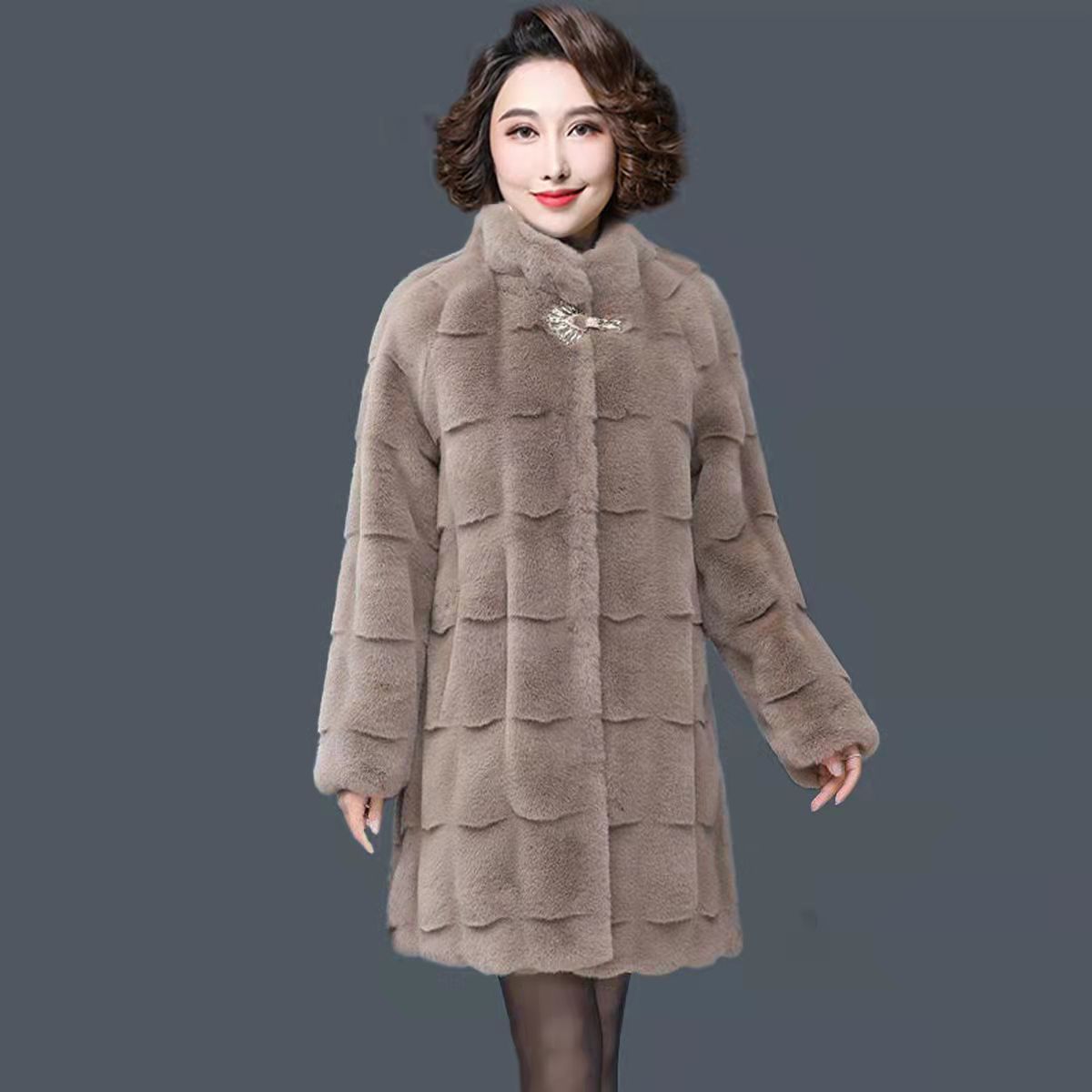 Middle-aged mother winter wear Danish mink velvet coat middle-aged women's clothing mid-length imitation fur thickened mink velvet coat