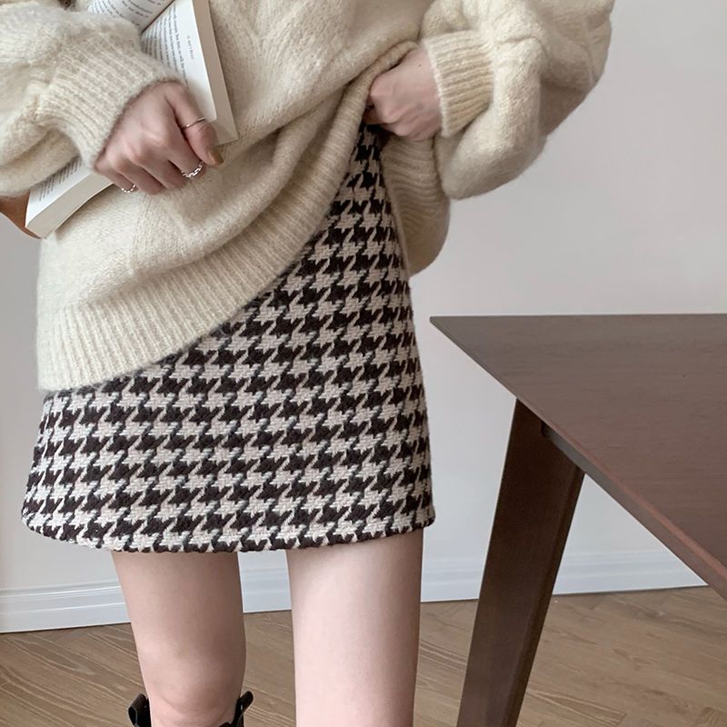 Autumn and winter new style small high-waisted plaid A-line short skirt slimming versatile hip-covering woolen skirt for women
