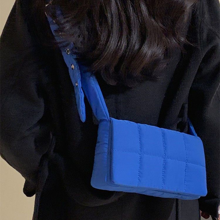 Chio2nd原創 克萊茵藍單肩小方包包女2021新款秋冬ins小眾斜挎包