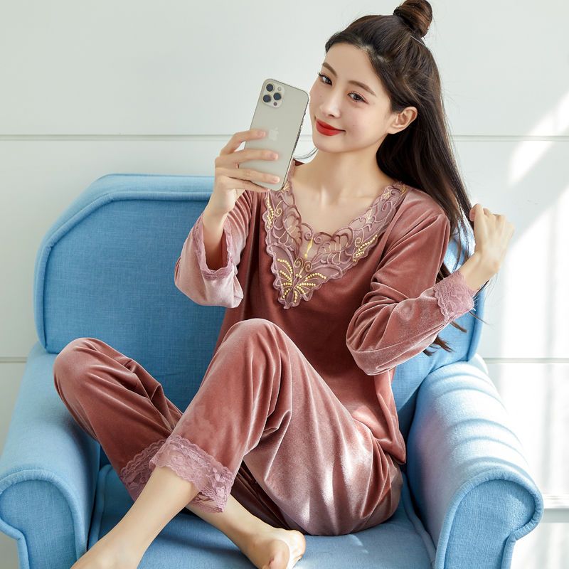 Pajamas women's winter suit gold velvet new net red hot style large size pajamas women's spring and autumn Korean style lace can be worn outside
