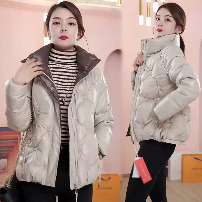短款羽绒服女2021年新款冬装时尚白鸭绒显瘦面包服别致小个子外套