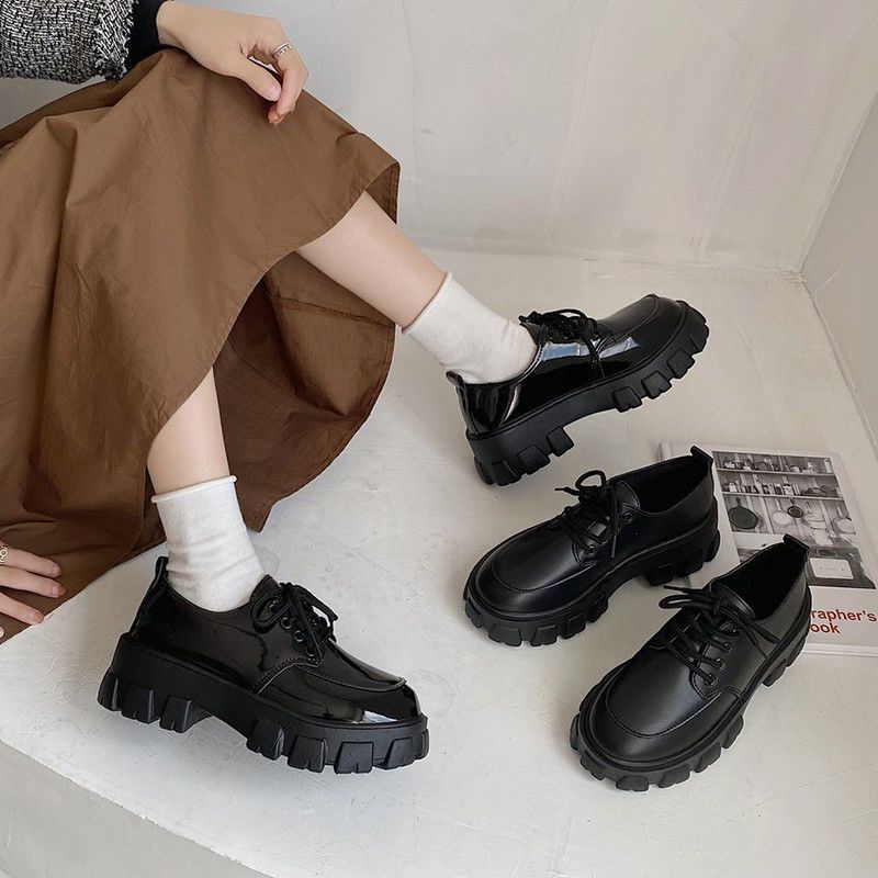 Thick-soled sponge cake shoes British style  spring, summer and autumn college all-match increased patent leather students round head small leather shoes women