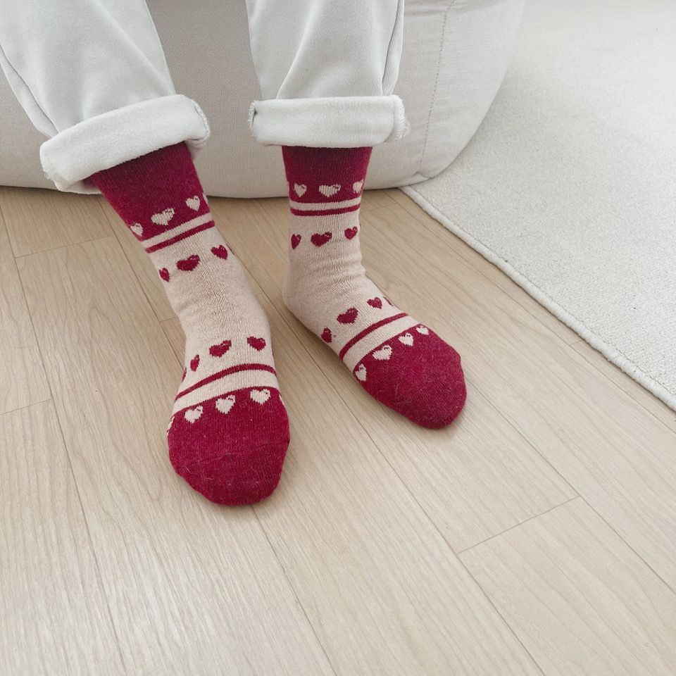 Red zodiac year Japanese woolen mid-tube socks women's winter warm thickened plus velvet Christmas red pure cotton