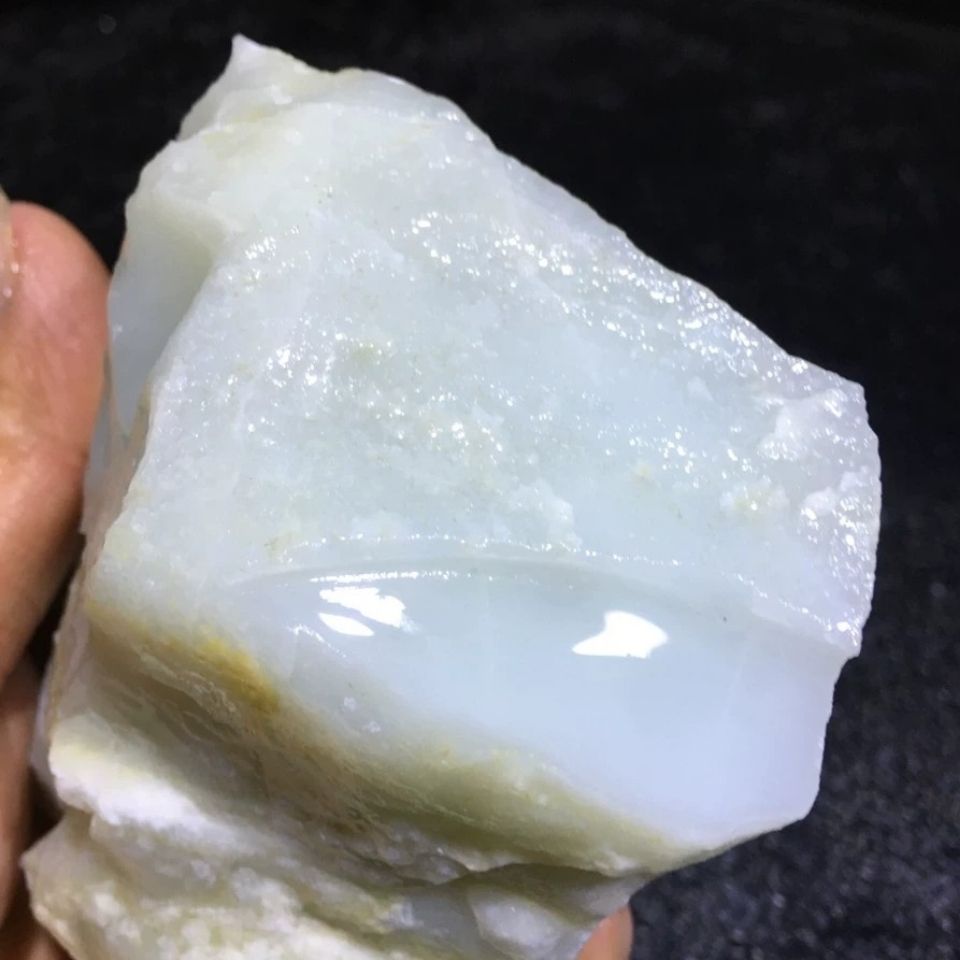 新疆且末和田玉米达料  市面上所有的米达料都是罗甸玉.