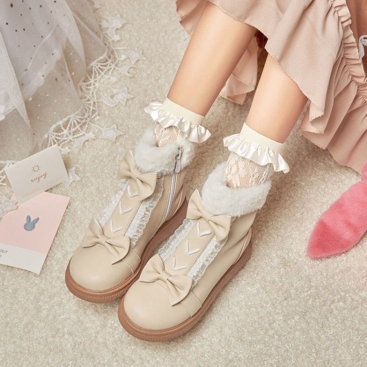 儿童洛丽塔鞋2021新款中大童小女孩保暖大棉靴女童雪地靴加绒短靴