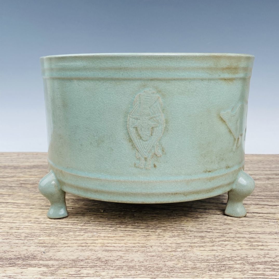 古董古玩收藏真品包老保真老瓷器宋瓷摆件 汝瓷五牛图纹三足奁