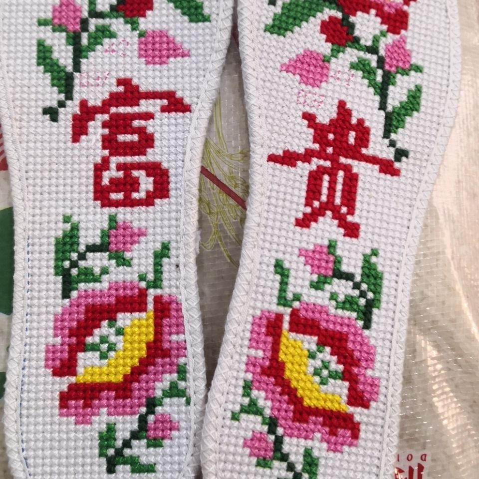 小格子鞋垫成品 纯棉满绣纯手工制作十字绣鞋垫 男女款可定做包邮