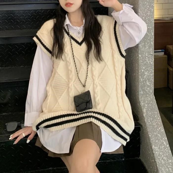 Fat MM large size suit spring and autumn Korean style French long-sleeved shirt + college style color contrast V-neck knitted sweater vest female