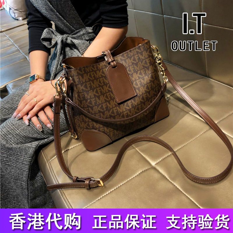 香港品牌包包女斜挎包2022新款气质高级手提包单肩潮流真皮水桶包