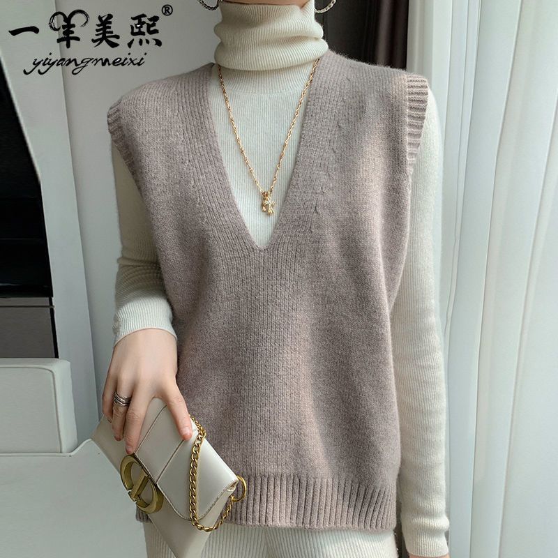 2021年新款100纯羊毛针织马甲女秋冬叠穿宽松外搭v领套头毛衣背心